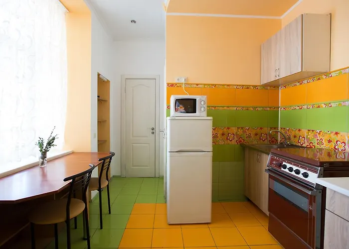 біля залізничного вокзалу вулиця залізнична 10 до 5 гостей * إلفيف